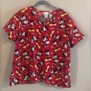 $6❤️Bundled Mickey & Minnie Mouse Scrub Shirt